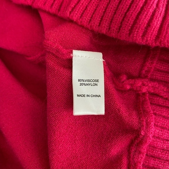 NEW Central Park West Fuchsia Turtleneck Top Ambrose Sleeveless Sweater Pink S - Picture 5 of 6